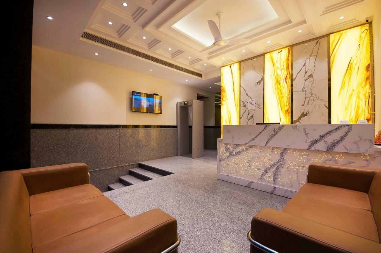 Hotel Z Suites- Delhi Igi Airport Yeni Delhi Dış mekan fotoğraf