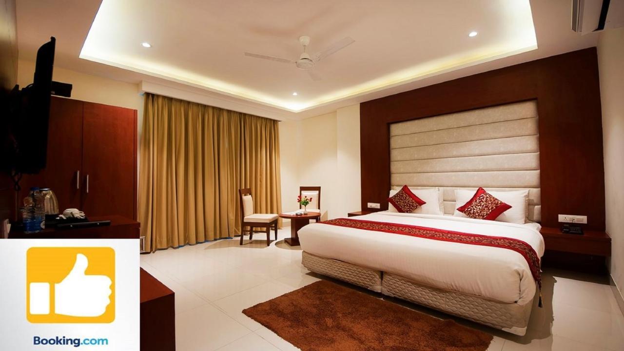 Hotel Z Suites- Delhi Igi Airport Yeni Delhi Dış mekan fotoğraf